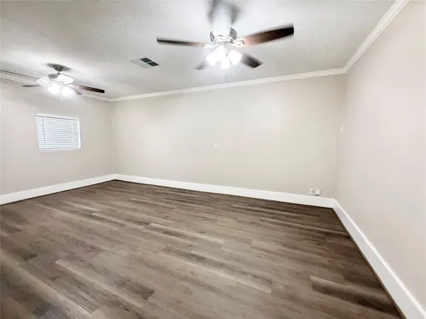 $1,995 | 109 Houston Street, Angleton, TX 77515