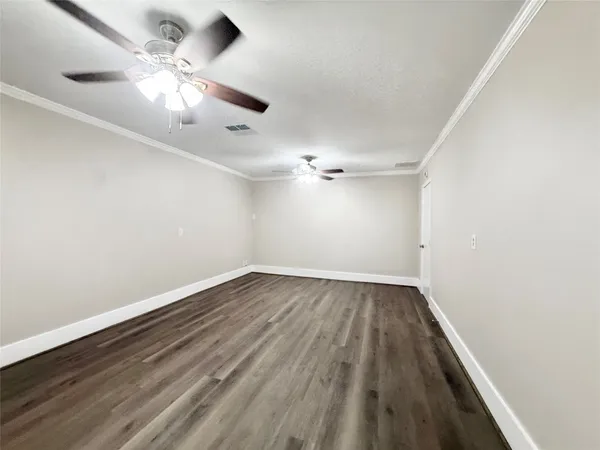 $1,995 | 109 Houston Street, Angleton, TX 77515