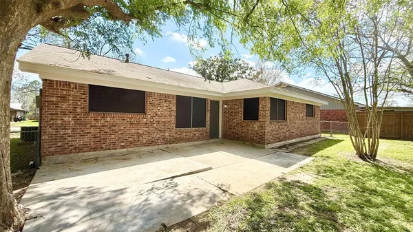 $1,995 | 109 Houston Street, Angleton, TX 77515