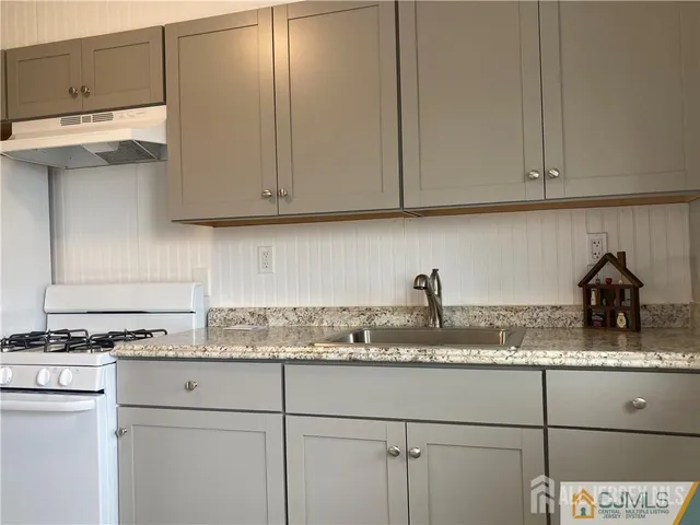 $1,700 | 250 Penn Avenue, Unit 1A, Edison, NJ 08817