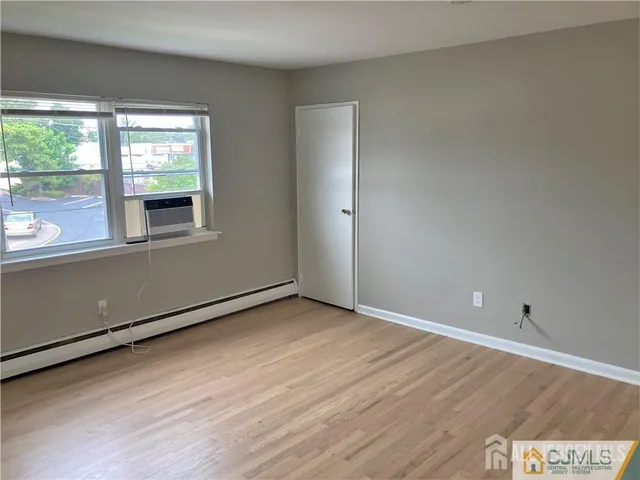 $1,700 | 250 Penn Avenue, Unit 1A, Edison, NJ 08817