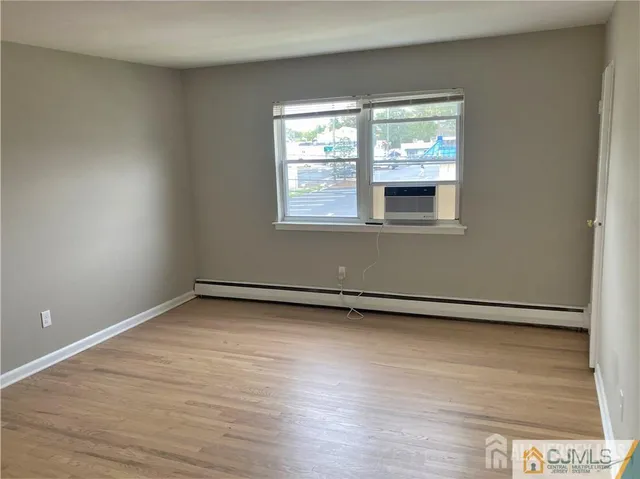 $1,700 | 250 Penn Avenue, Unit 1A, Edison, NJ 08817