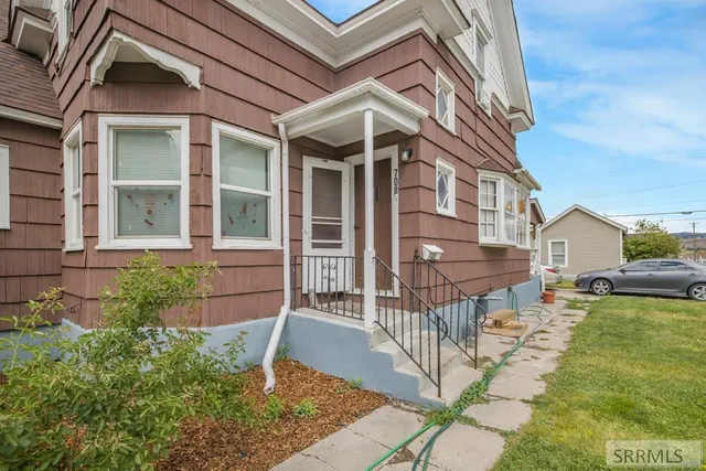 $385,000 | 708 North Arthur Avenue, Pocatello, ID 83204