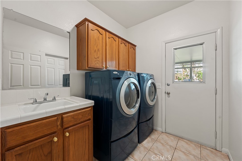 14282 Rock Place Riverside, CA 92503 - Photo 18 of 41