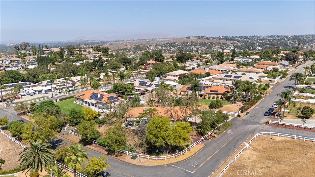 14282 Rock Place Riverside, CA 92503 - Photo 37 of 41