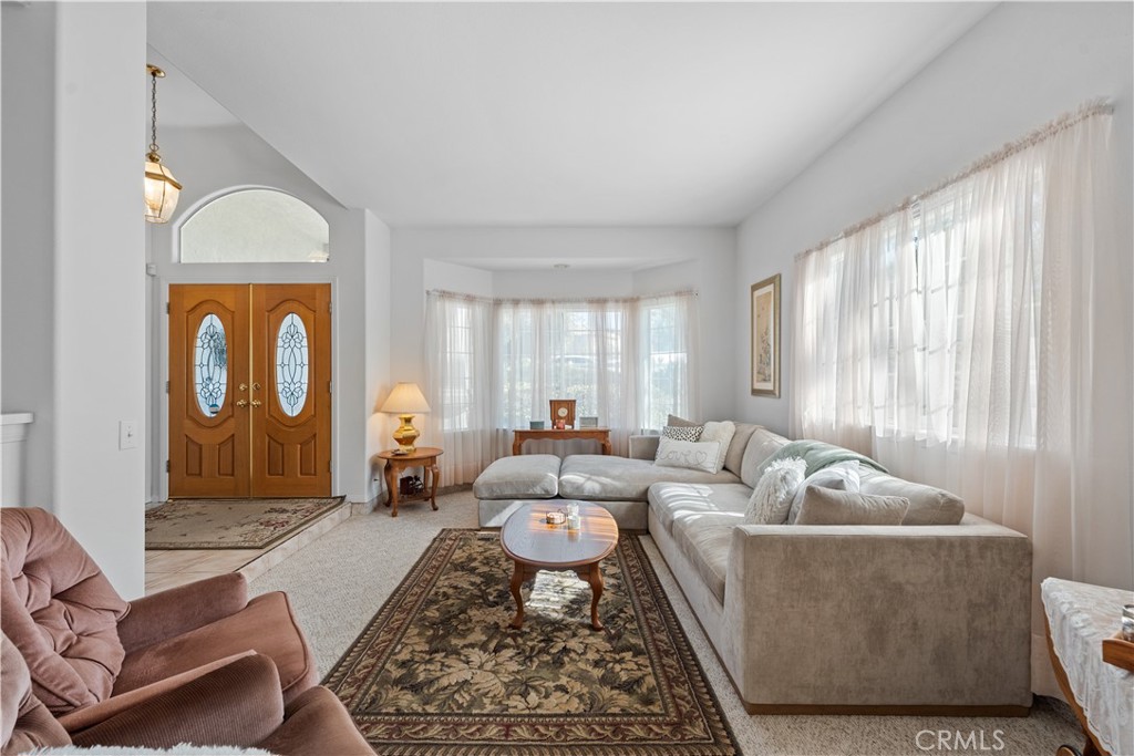 14282 Rock Place Riverside, CA 92503 - Photo 7 of 41