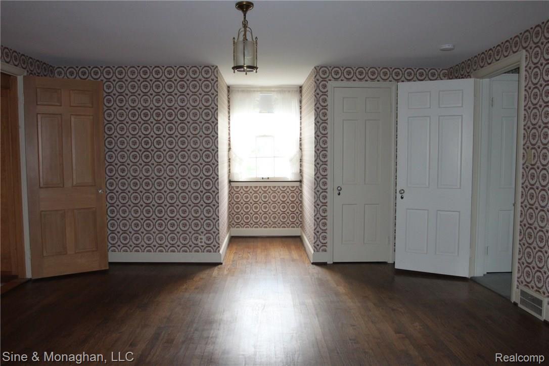1020 Harvard Road Grosse Pointe, MI 48230 - Photo 20 of 38 IMG_5665.JPG