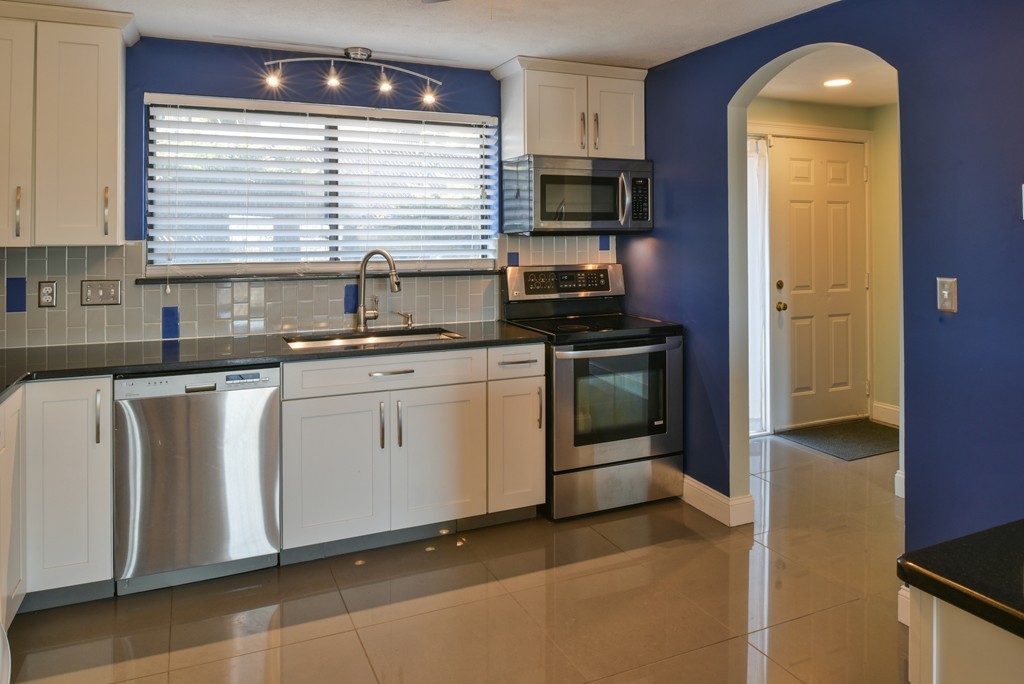 1695 North Shore Road, Unit 10 Revere, MA 02151 - Photo 4 of 19 Gallery Image 4