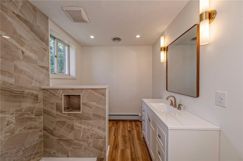 800 Jackson Avenue Monaca, PA 15061 - Photo 16 of 21 Again, finishes that SHINE!