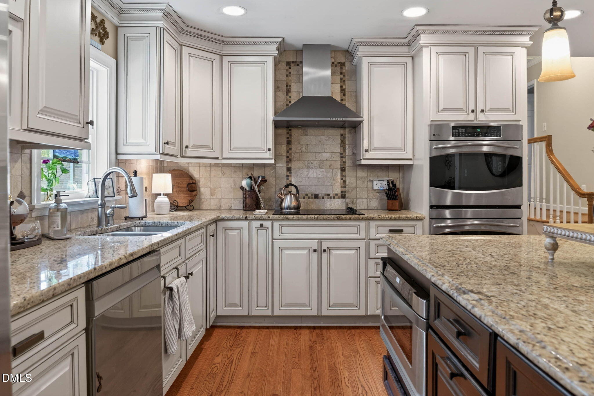 904 Hardimont Road Raleigh, NC 27609 - Photo 13 of 40 17-web-or-mls-904 Hardimont Road -17