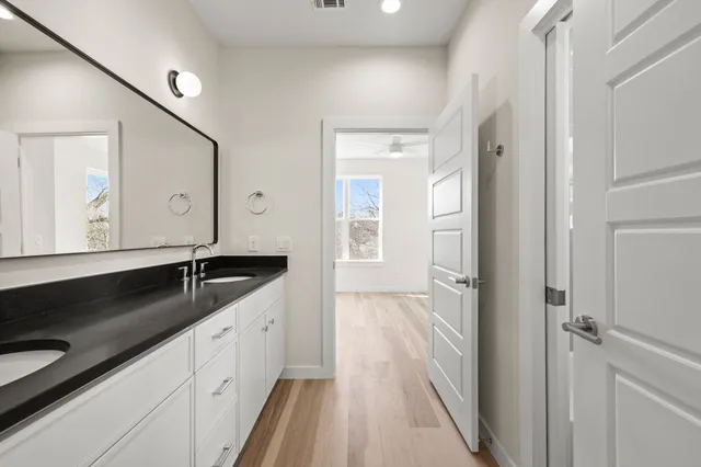 $649,900 | 4801 Sara Drive, Unit B, Austin, TX 78721