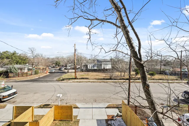 $649,900 | 4801 Sara Drive, Unit B, Austin, TX 78721