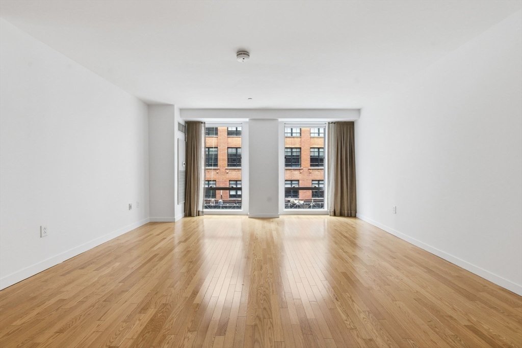 80 Broad Street, Unit 302 Boston, MA 02110 - Photo 2 of 22