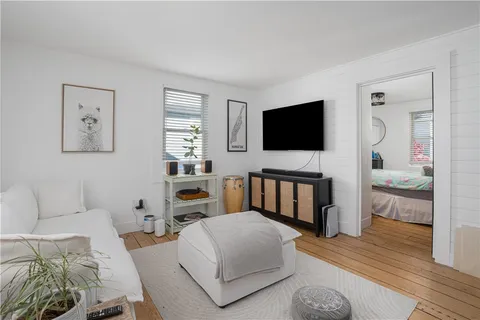 $3,700 | 23 Holland Street, Unit 2, Newport, RI 02840