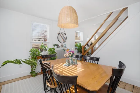 $3,700 | 23 Holland Street, Unit 2, Newport, RI 02840
