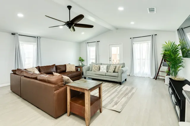 a picture of floor plan