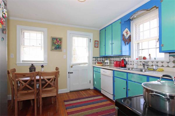 15 Sutherland Road Lexington, MA 02421 - Photo 8 of 13 Gallery Image 8