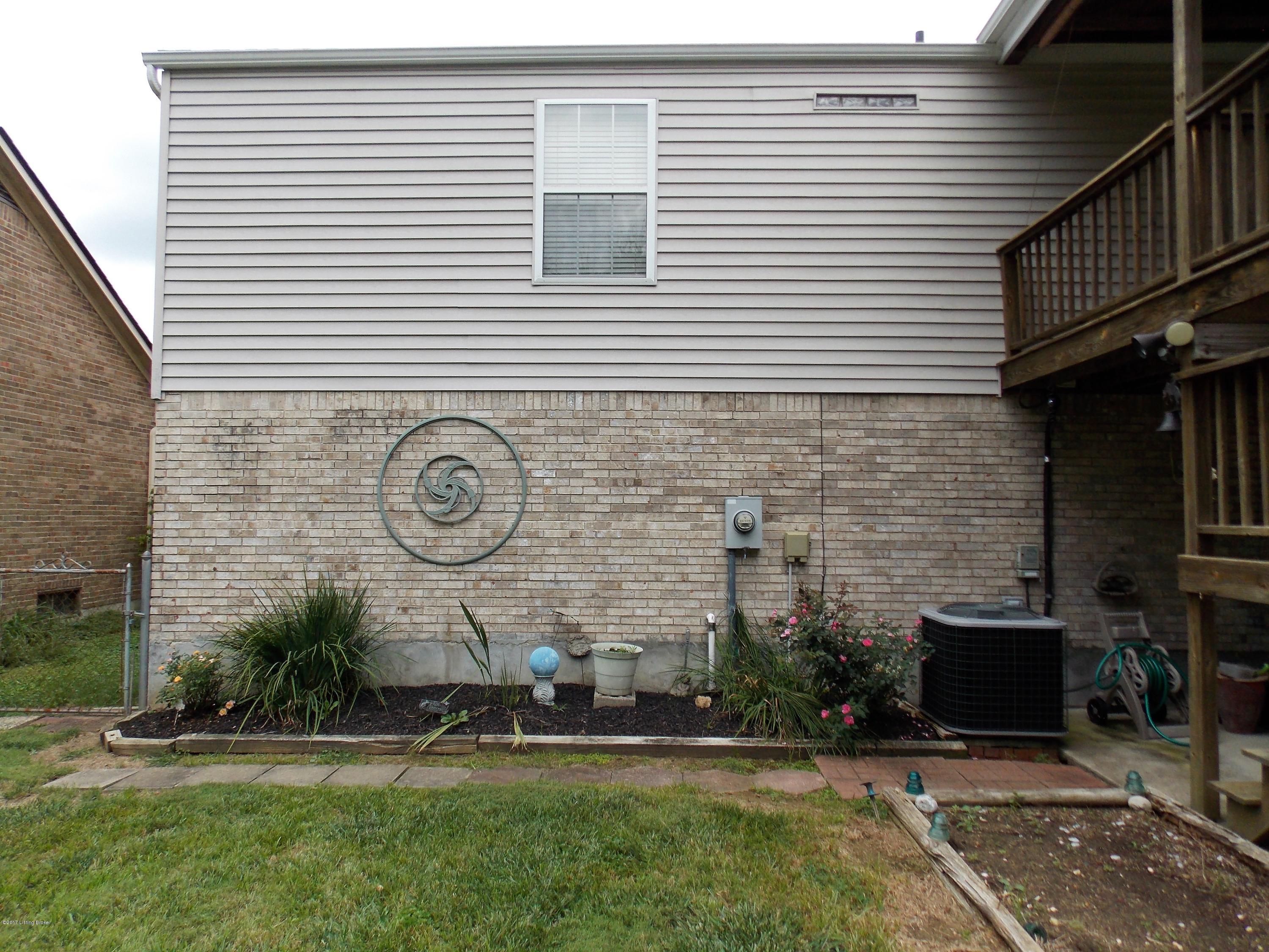 7306 Ridge Creek Road Louisville, KY 40291 - Photo 46 of 53 DSCN2267