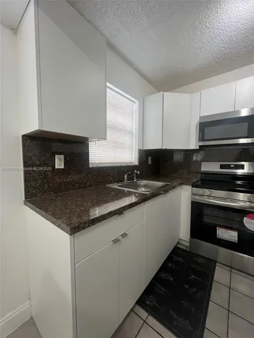 $2,050 | Hialeah, Hialeah, FL 33016