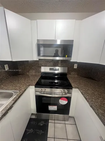 $2,050 | Hialeah, Hialeah, FL 33016