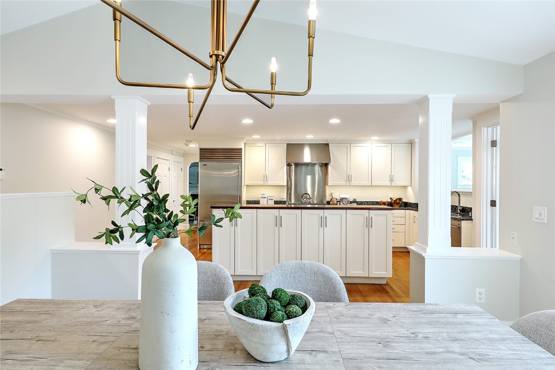 29 Adams Point Road Barrington, RI 02806 - Photo 11 of 49