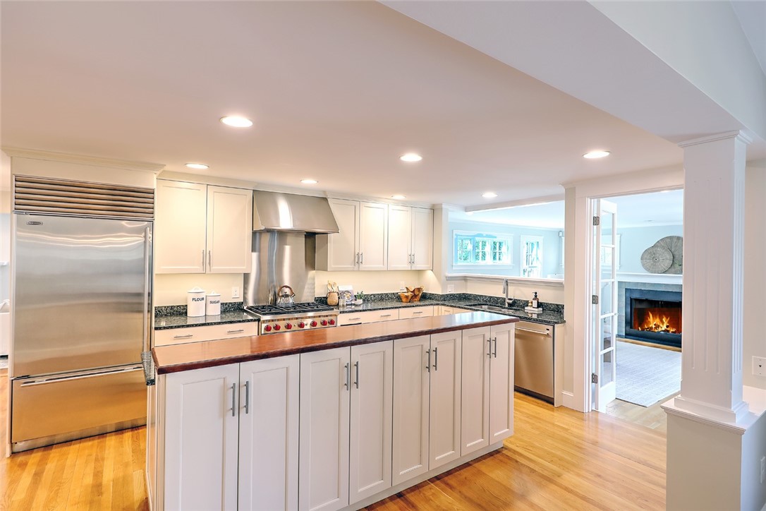 29 Adams Point Road Barrington, RI 02806 - Photo 14 of 49