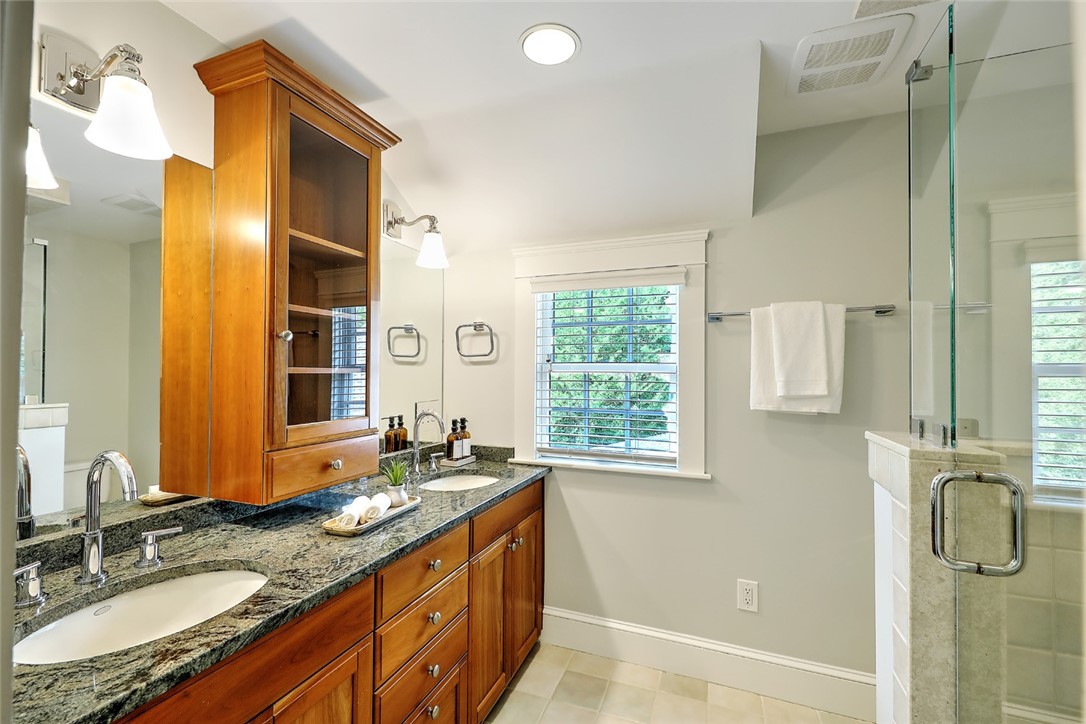 29 Adams Point Road Barrington, RI 02806 - Photo 24 of 49 Primary bath