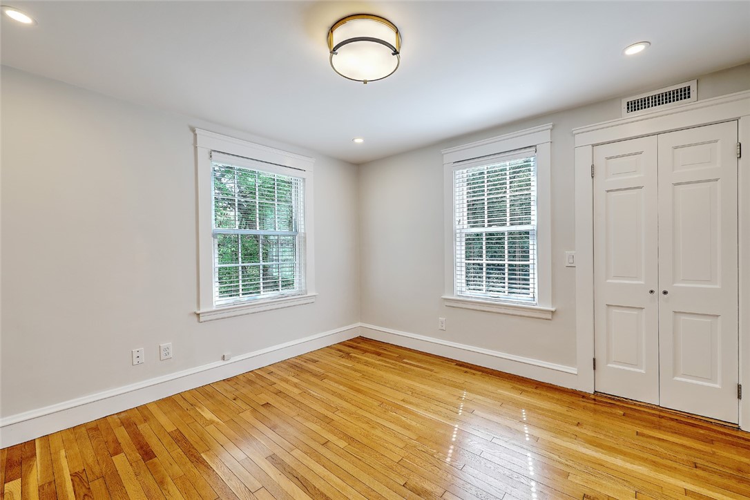 29 Adams Point Road Barrington, RI 02806 - Photo 35 of 49 Bed #4