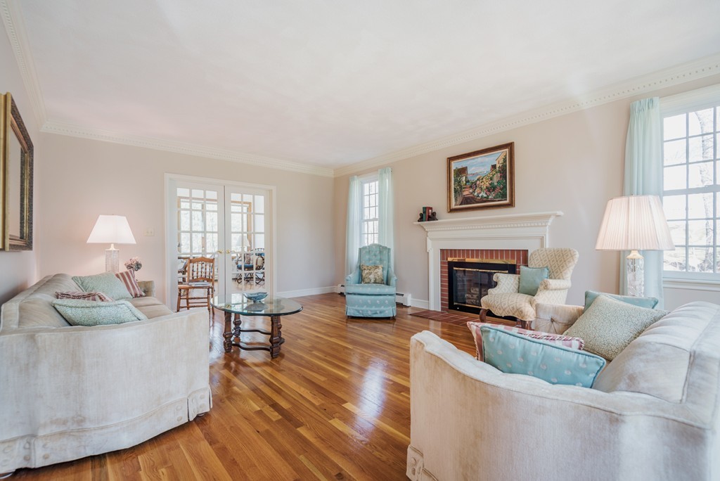 235 Candlestick Road North Andover, MA 01845 - Photo 16 of 30 Gallery Image 16