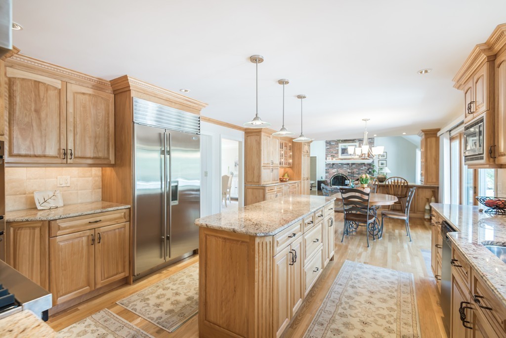 235 Candlestick Road North Andover, MA 01845 - Photo 8 of 30 Gallery Image 8