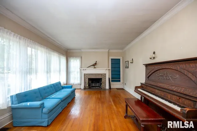 $95,000 | 708 Main Street, Henry, IL 61537