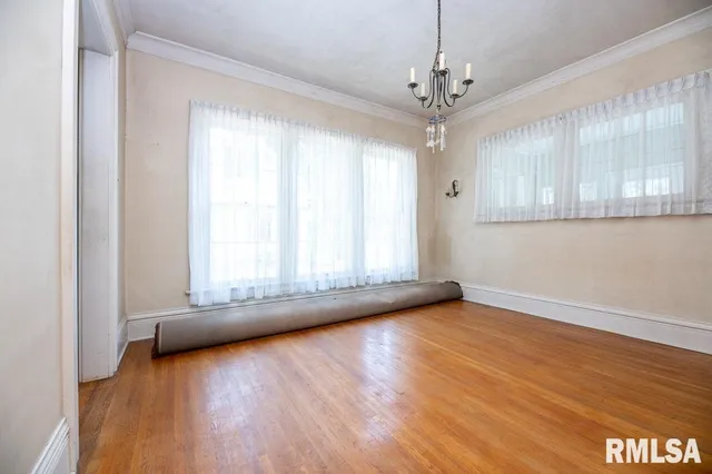 $95,000 | 708 Main Street, Henry, IL 61537