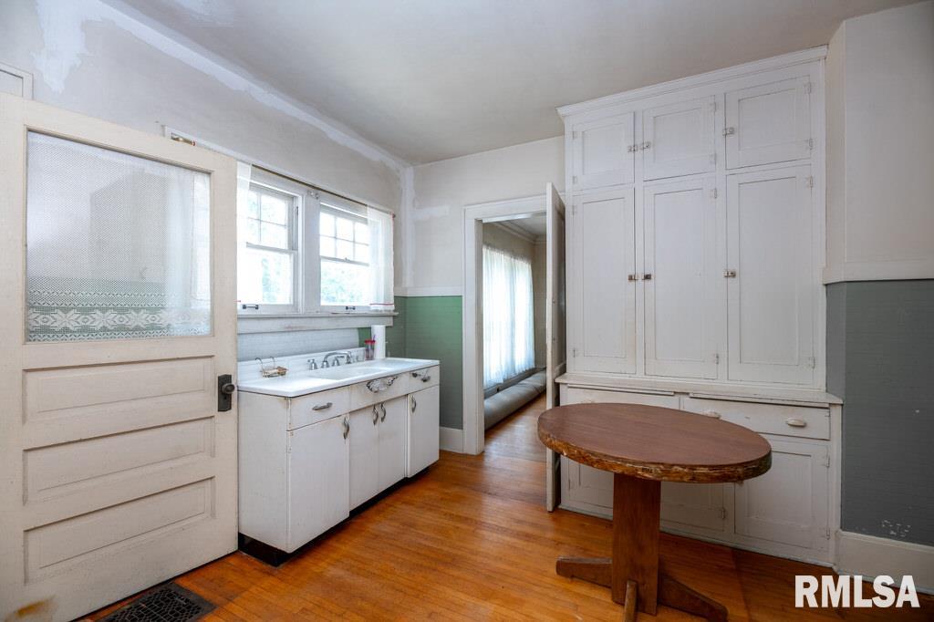 708 Main Street Henry, IL 61537 - Photo 27 of 51