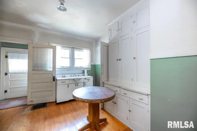 $95,000 | 708 Main Street, Henry, IL 61537