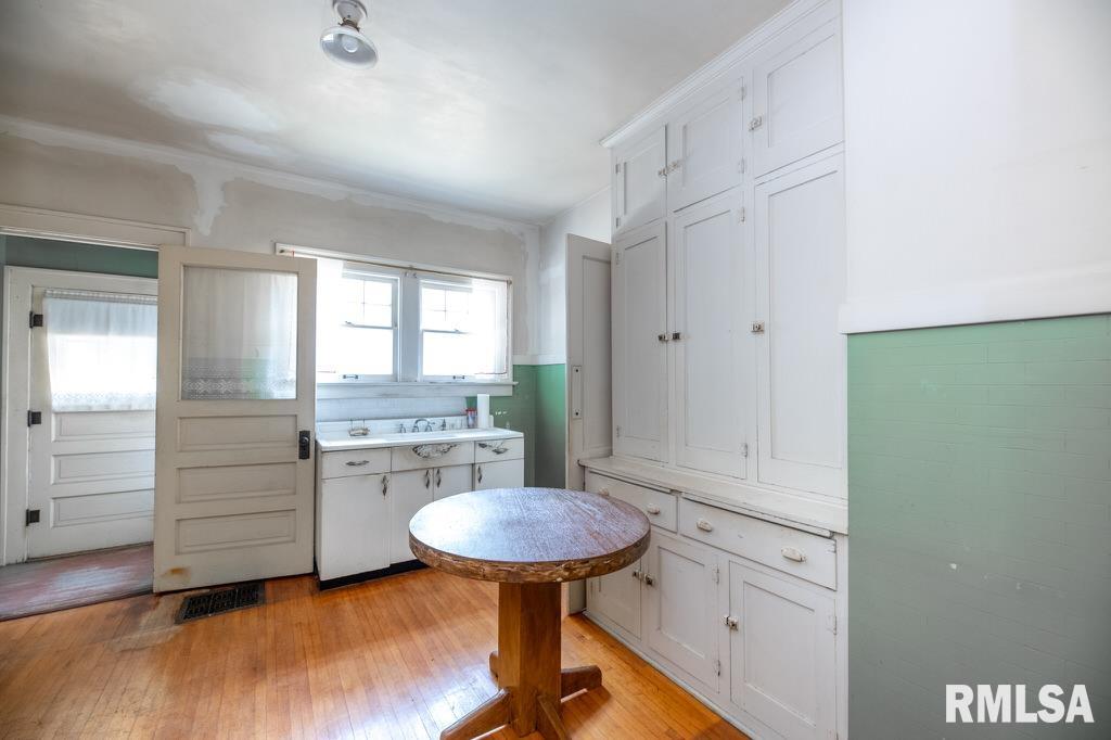 708 Main Street Henry, IL 61537 - Photo 28 of 51