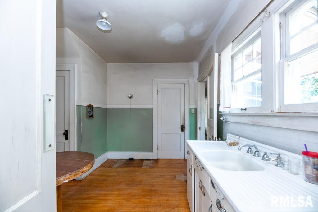 708 Main Street Henry, IL 61537 - Photo 31 of 51