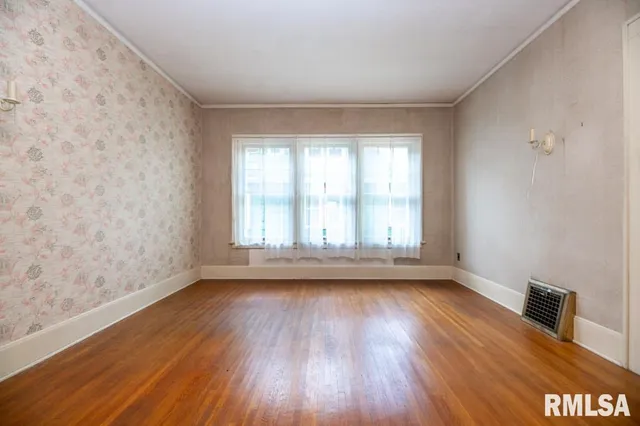 $95,000 | 708 Main Street, Henry, IL 61537