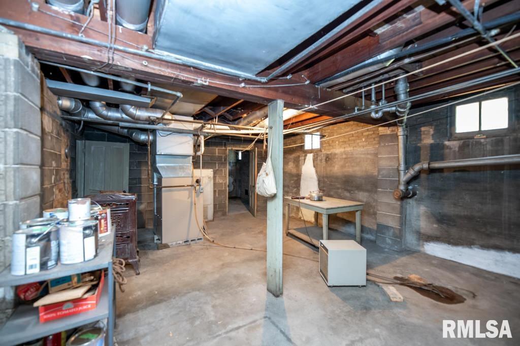 708 Main Street Henry, IL 61537 - Photo 50 of 51