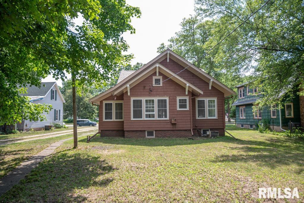 708 Main Street Henry, IL 61537 - Photo 7 of 51