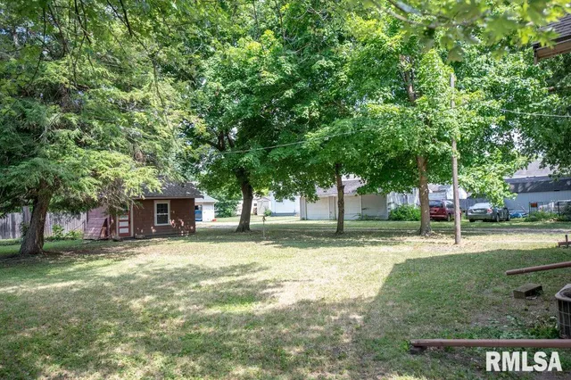 $95,000 | 708 Main Street, Henry, IL 61537