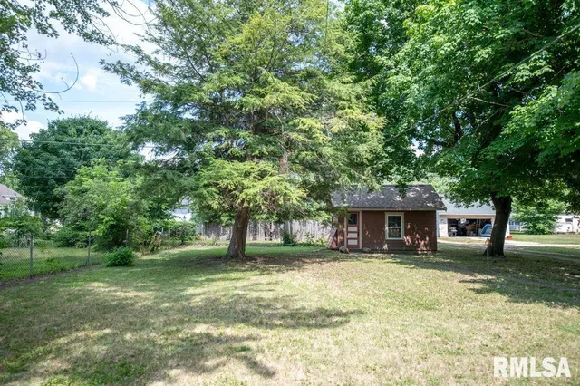 $95,000 | 708 Main Street, Henry, IL 61537