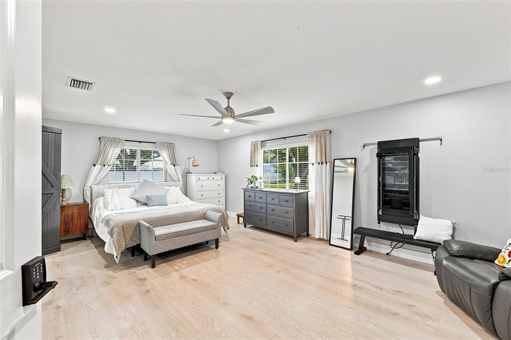 2119 Gallagher Road Dover, FL 33527 - Photo 18 of 55 Gallery Image 18