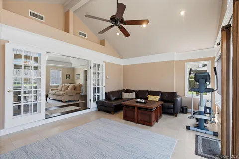 $1,649,999 | 48 Davison Lane East, West Islip, NY 11795