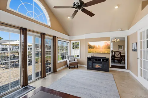 $1,649,999 | 48 Davison Lane East, West Islip, NY 11795