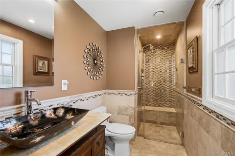 $1,649,999 | 48 Davison Lane East, West Islip, NY 11795