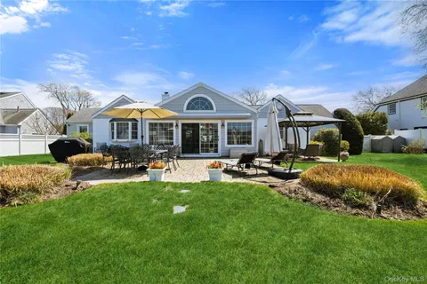 $1,649,999 | 48 Davison Lane East, West Islip, NY 11795