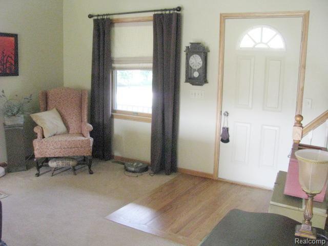 74103 Kanie Road Romeo, MI 48065 - Photo 6 of 30 #6 Entry Way.jpg