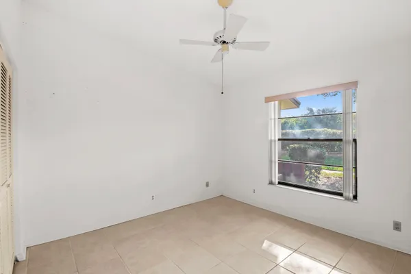 $199,900 | 8094 Southeast Villa Circle, Hobe Sound, FL 33455