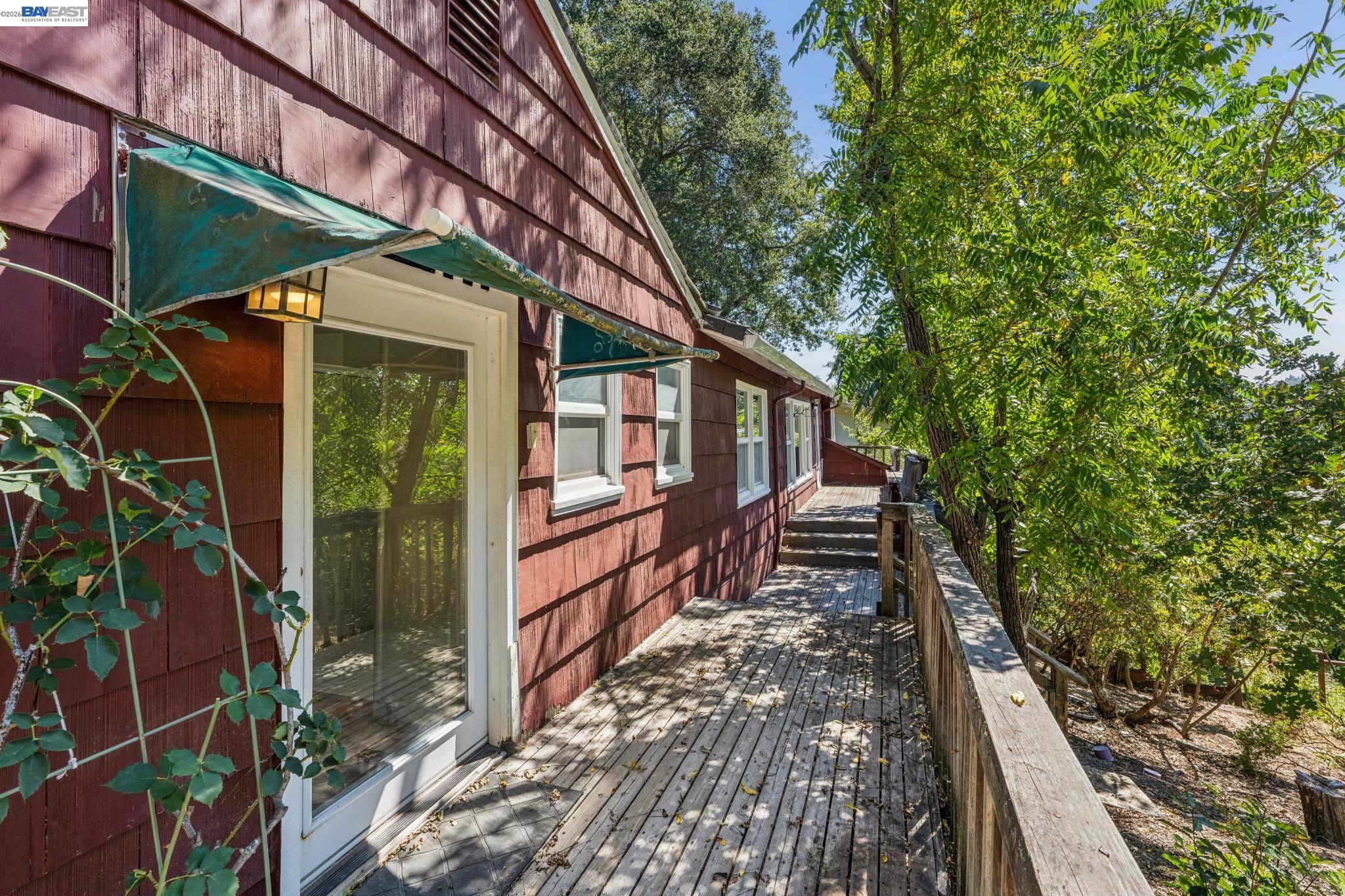 21 Monte Vista Road Orinda, CA 94563 - Photo 3 of 33
