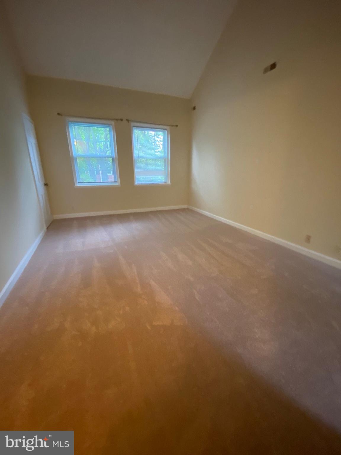 4608 31st Road South, Unit B1 Arlington, VA 22206 - Photo 3 of 14